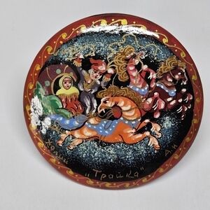 VINTAGE Russian Hand Painted Lacquer Wood Palekh Fairy Tale Troika Brooch Pin